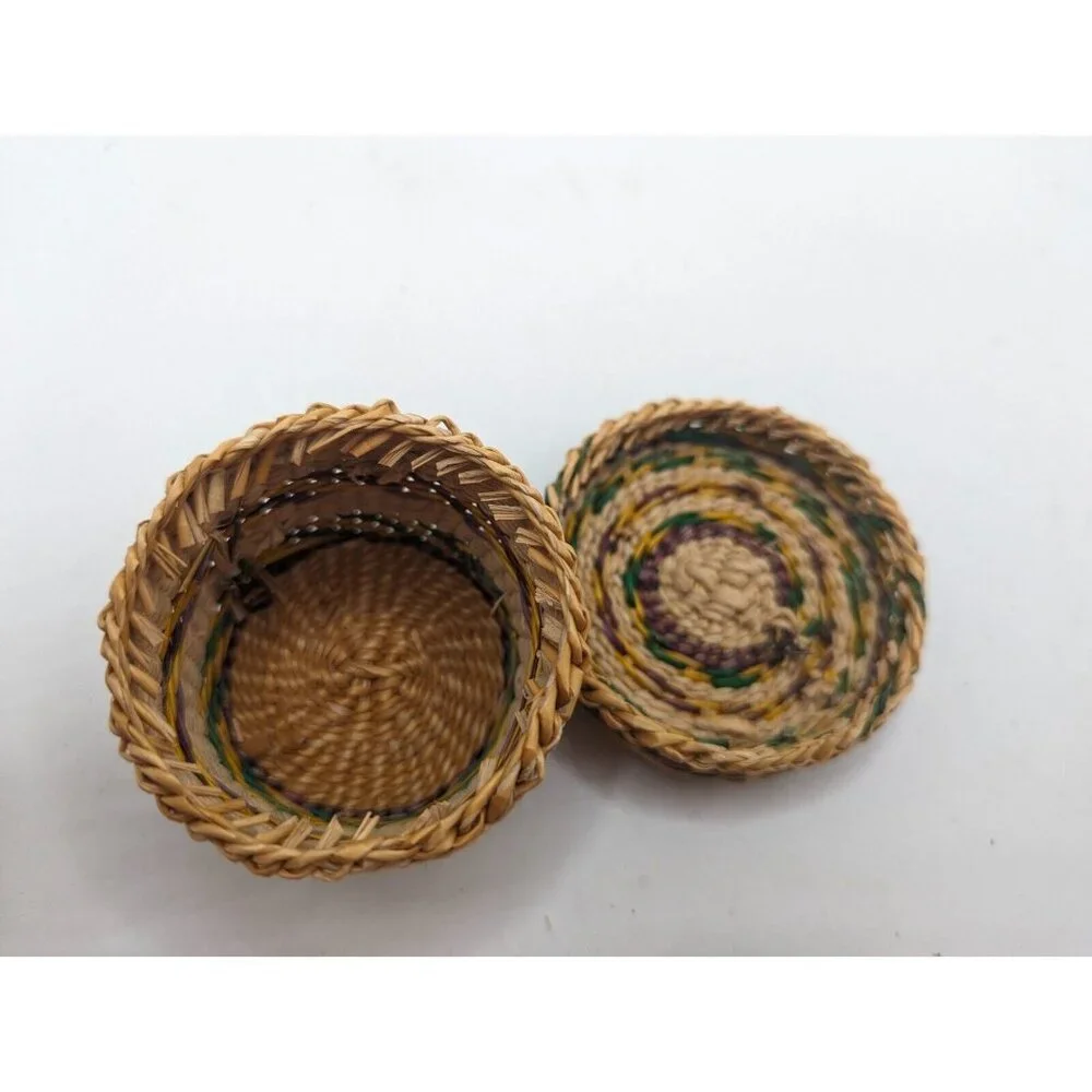 Hand Woven Basket w Lid - Wicker Ethnic Grass Straw Boho Tiny -  Green Yellow
